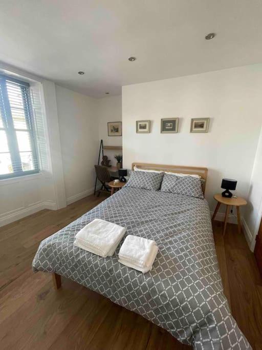 Апартаменты Abergavenny Center 2-Bed Flat Экстерьер фото